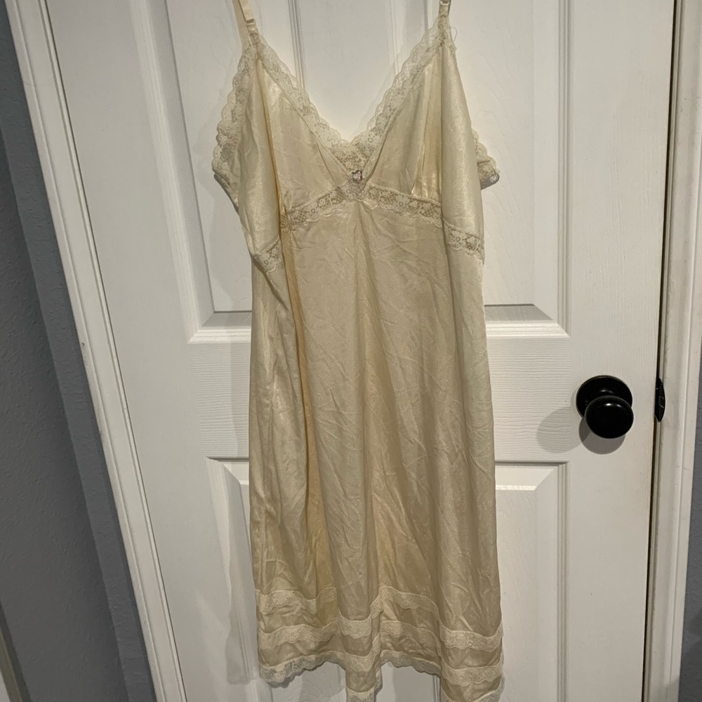 Vintage Slip